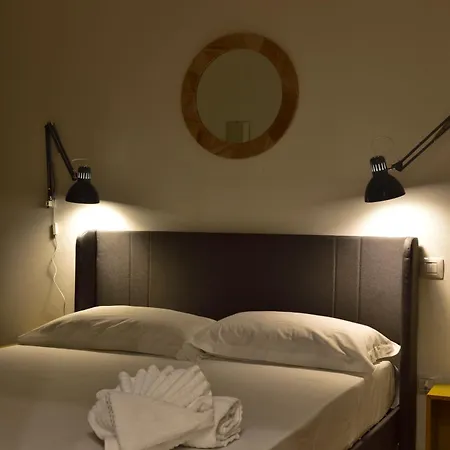 Tanzi 12 - Modern House Apartman Bari