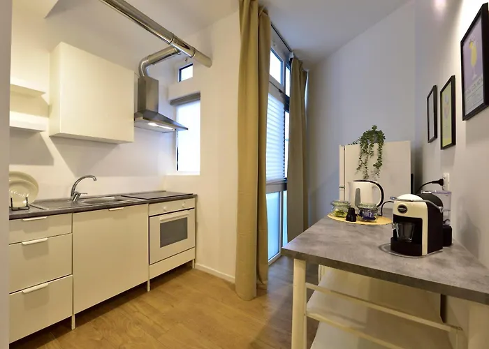 Tanzi 12 - Modern House Appartement Bari