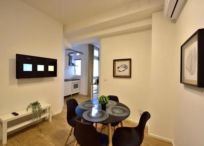 Tanzi 12 - Modern House Appartement