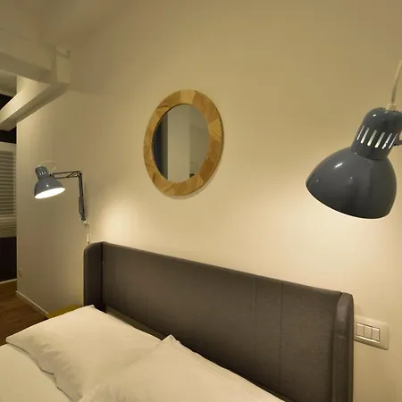 Tanzi 12 - Modern House