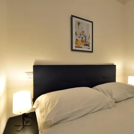 Tanzi 12 - Modern House Apartment Bari