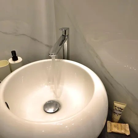 Tanzi 12 - Modern House