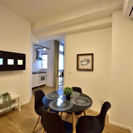 Tanzi 12 - Modern House Daire