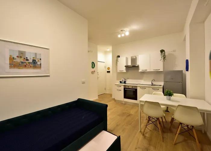 Tanzi 12 - Modern House Барі