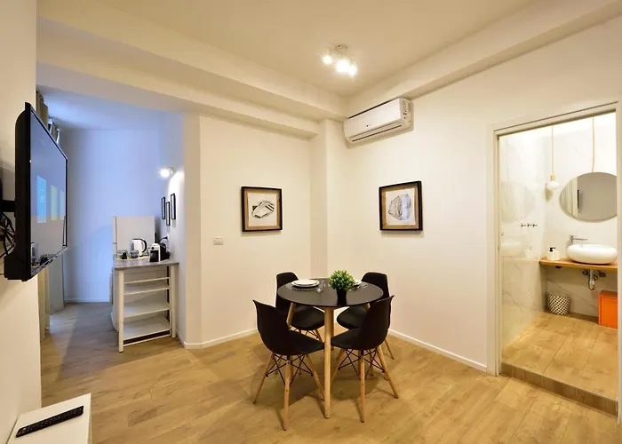 Tanzi 12 - Modern House Апартаменти Барі