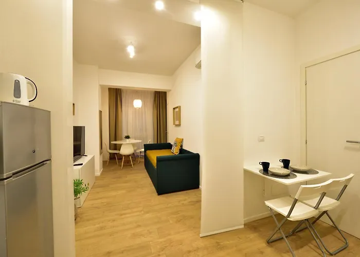 Апартаменти Tanzi 12 - Modern House Барі